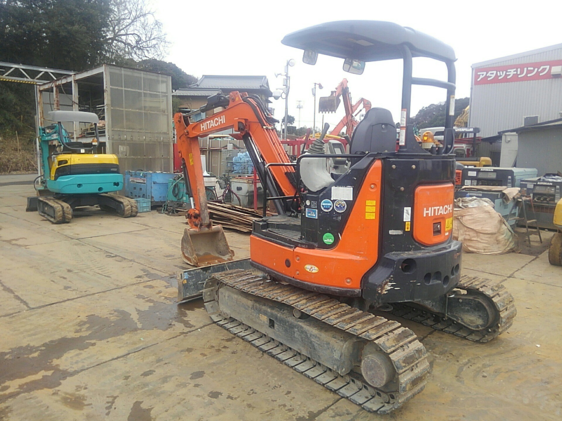 ZX35U-5A | ミニ油圧ショベル | 株式会社アタッチリンク