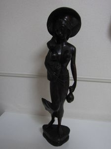 バリ島 木彫り 木製 女性像 裸婦像 置物 オブジェ 工芸品裸体 彫刻