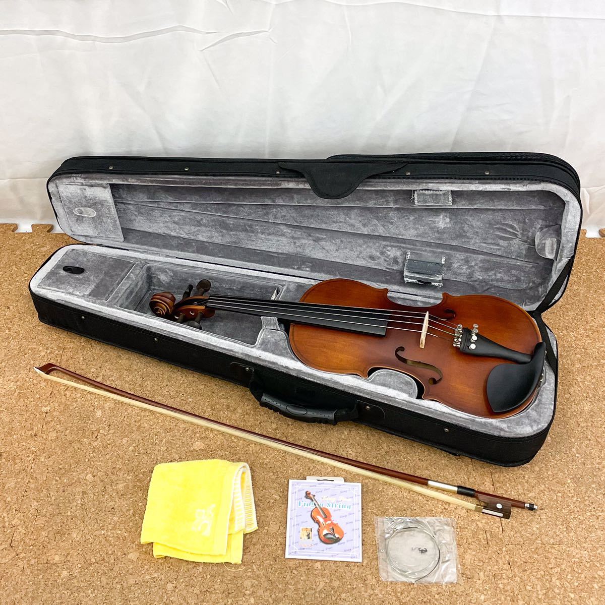ハルシュタットバイオリン本体 美品 付属品多数♪セミハードケース付