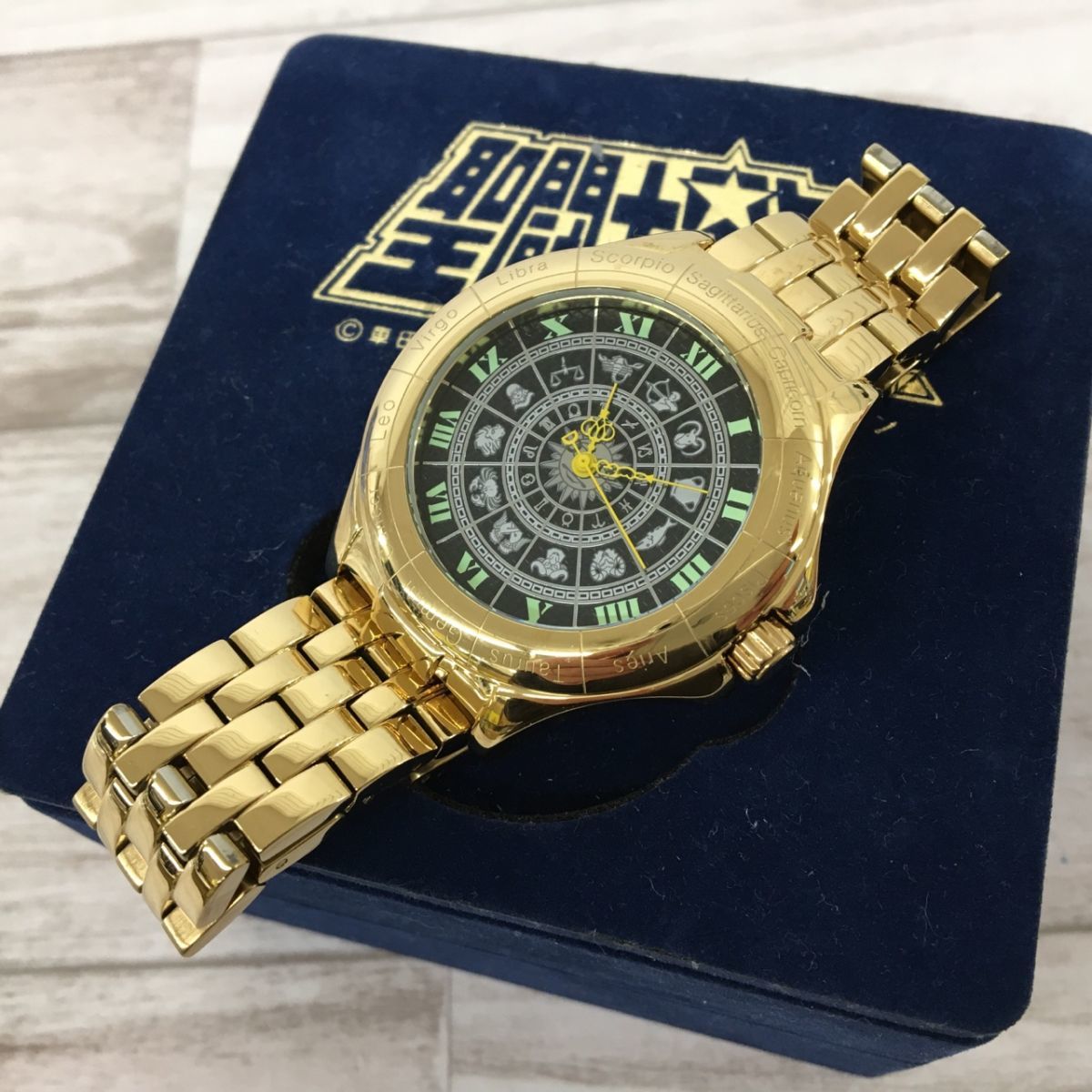 聖闘士星矢 黄金の聖域 映画公開記念オフィシャルウォッチ 腕時計 聖