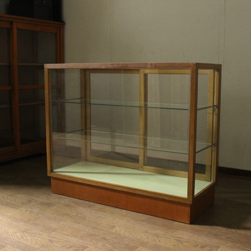 アンティーク・レトロ 古い雑貨屋さんの木枠ガラスケース ガラスショー