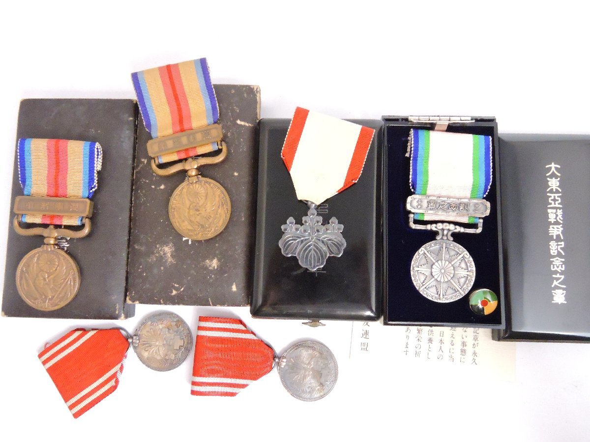 TJULT52 勲章 徽章 おまとめ8点 支那事変従軍記章 勲六等瑞宝章 など