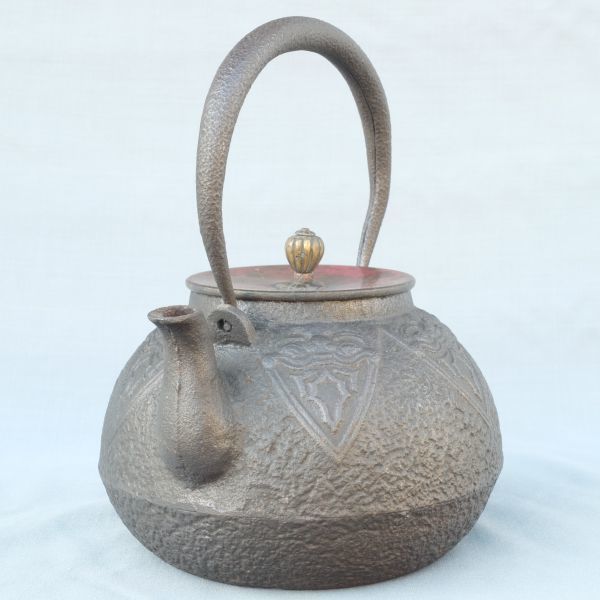 創 古玩 名人 斑紫銅蓋 饕餮紋 煎茶鉄瓶 水漏れ修理無し 健美極品(