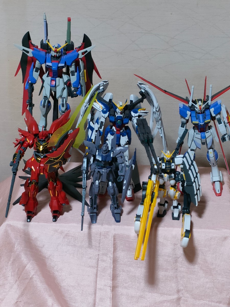 ガンプラ初心者素組みの完成品ジャンク品 ジャンク品 HG 1⁄144 ムーン