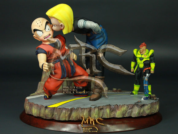 ドラゴンボール MRC 海外限定商品 クリリンが人造人間18号にキスをされる