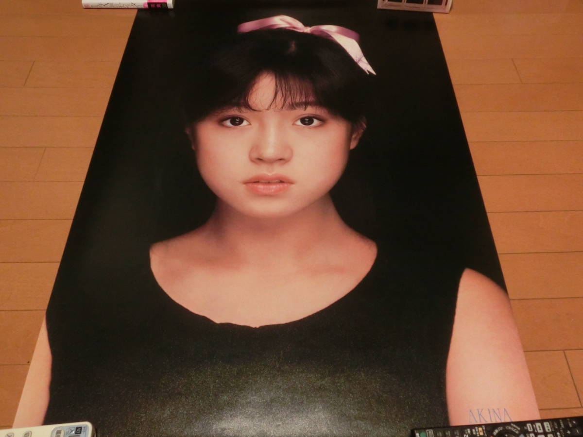 定番人気，HOT 中森明菜 ポスター 大きめ 縦長