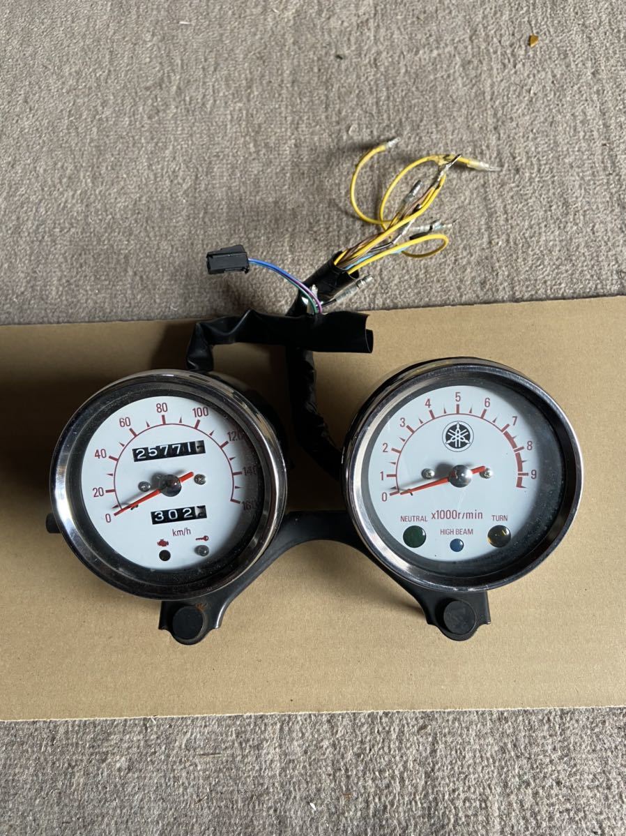 ヤマハ SR400純正タコメーター スピードメーター ステー付き 配線加工あり