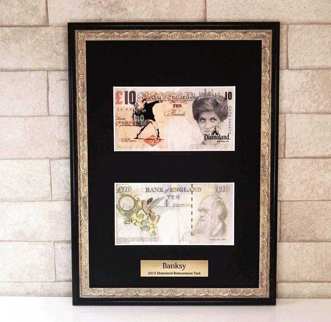 □バンクシー 額装済み 紙幣 Banksy Di Faced Tenner 札 ディズマランド