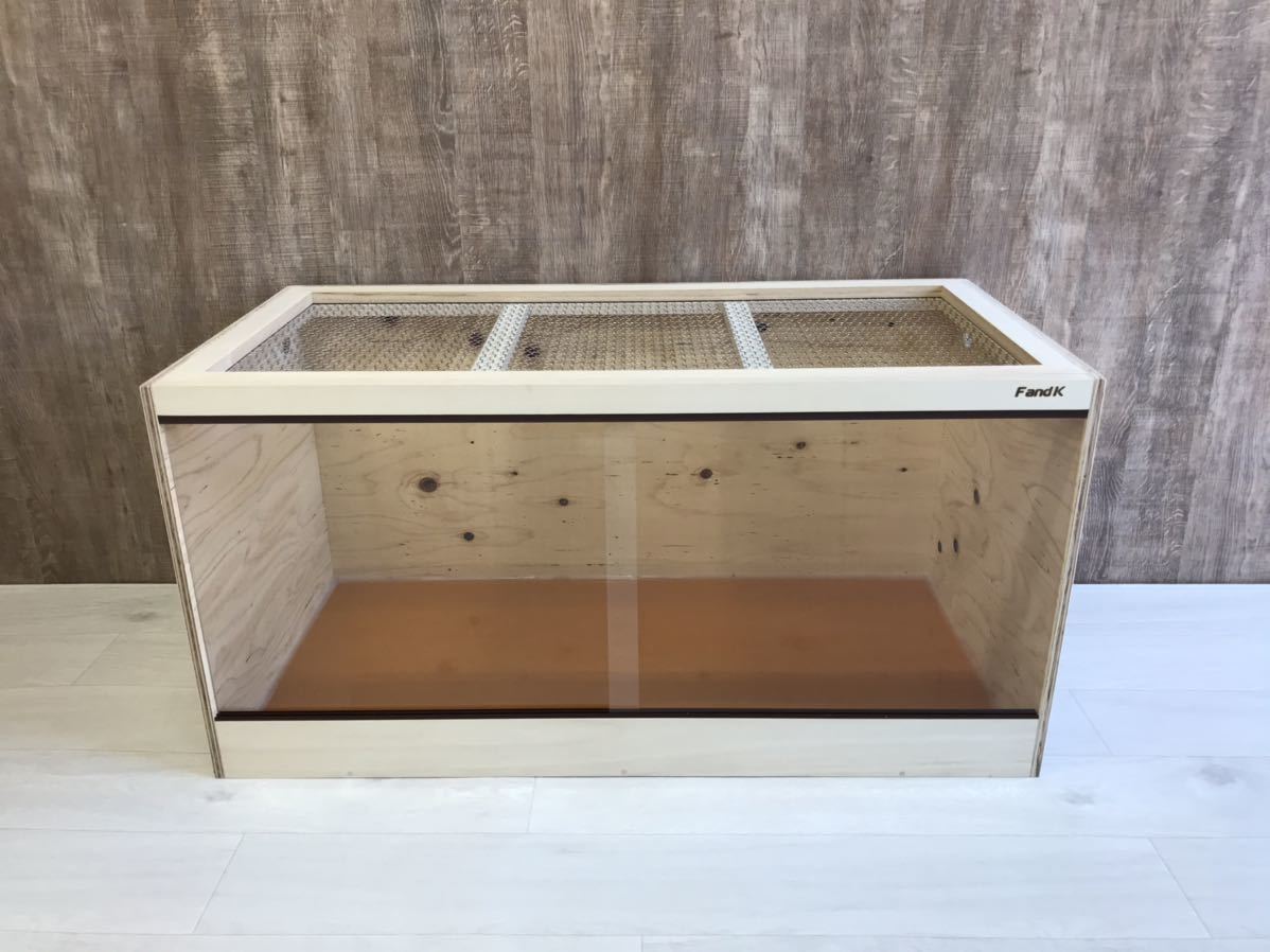 FandK爬虫類木製ケージ 特価品！ 針葉樹タイプ幅900奥行450高さ450