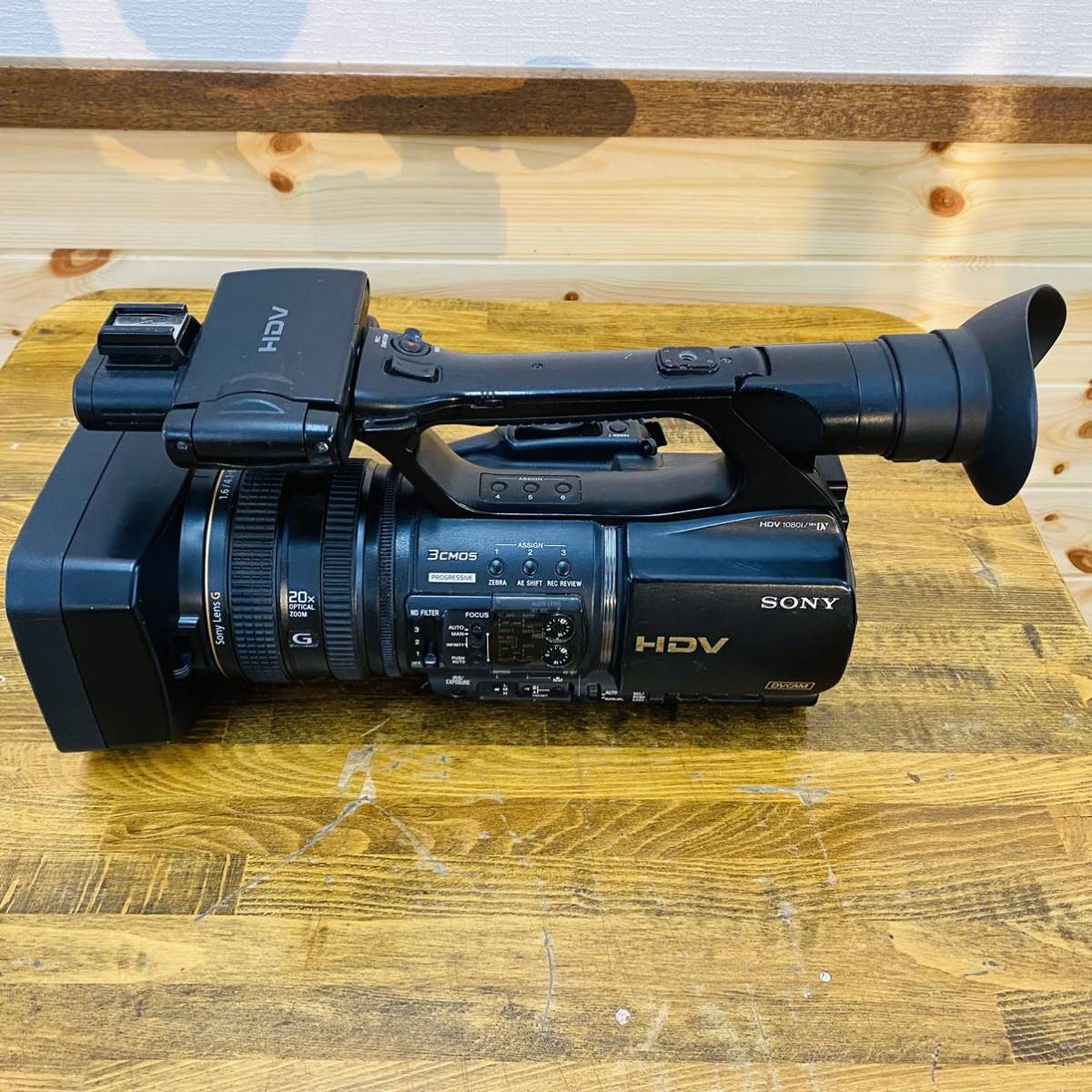 高性能業務用カムコーダー！ SONY ビデオカメラ HVR-V1J 【公式通販】