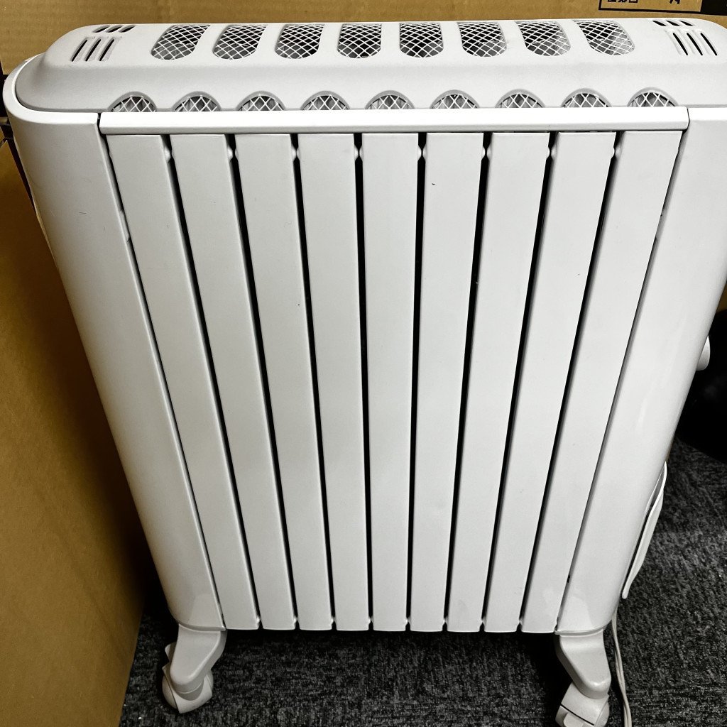 66389◎DeLonghi デロンギ オイルヒーター RHJ75V0915-GY ホワイト 白