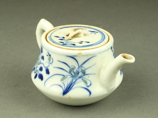 宇】JC263 唐物 染付蛍手花文 急須 煎茶道具