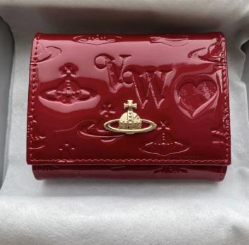 ☆新品未使用☆ヴィヴィアンウエストウッド 三つ折り財布 エナメル 赤