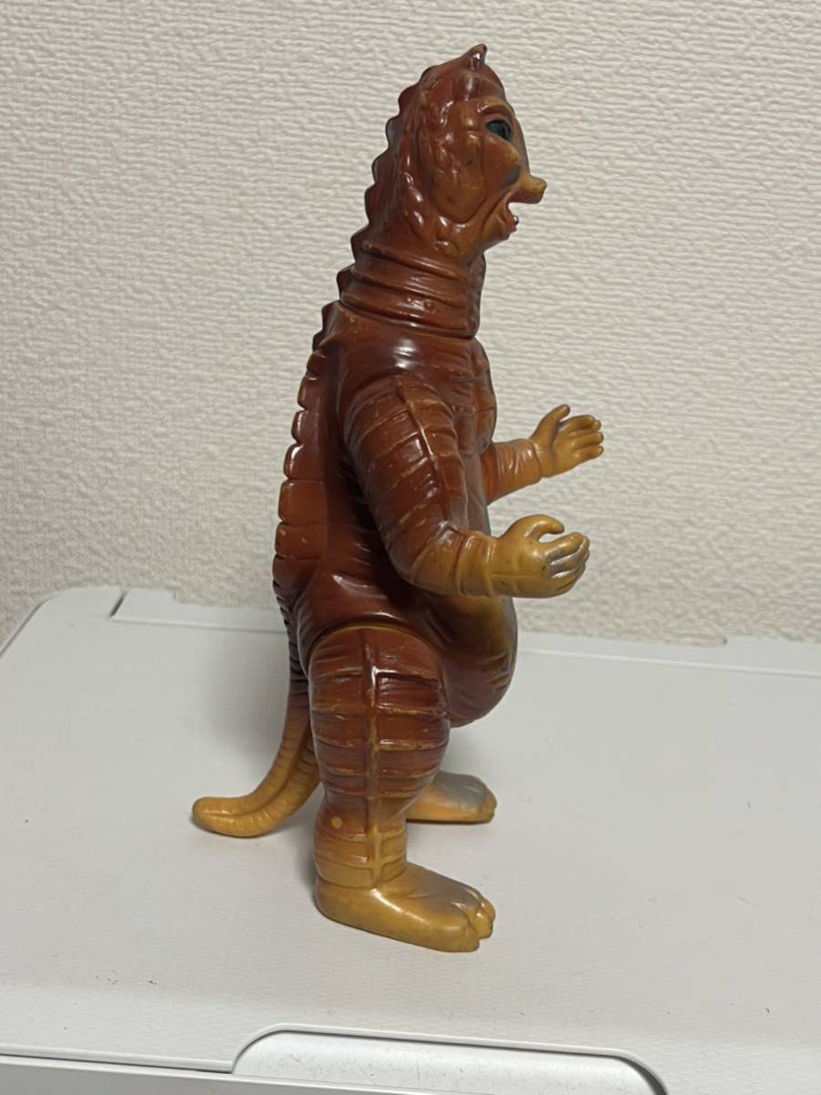 Yahoo!オークション - 当時物 バニラ1期 マルサン ブルマァク 円谷プ