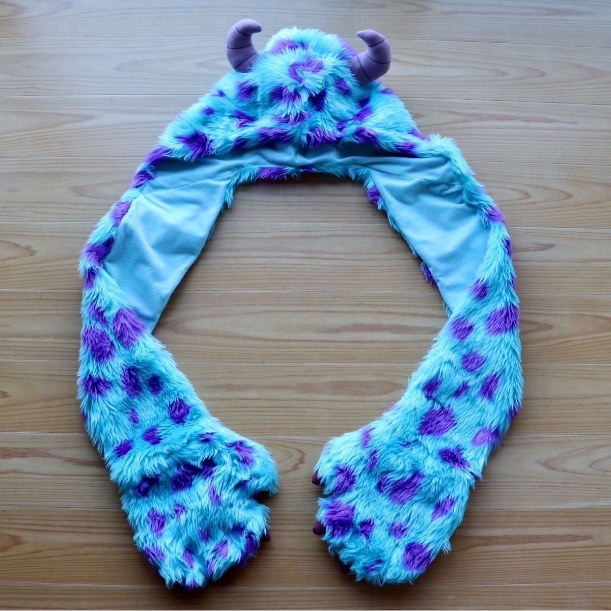 ディズニー モンスターズインク サリー ファンキャップ マフラー