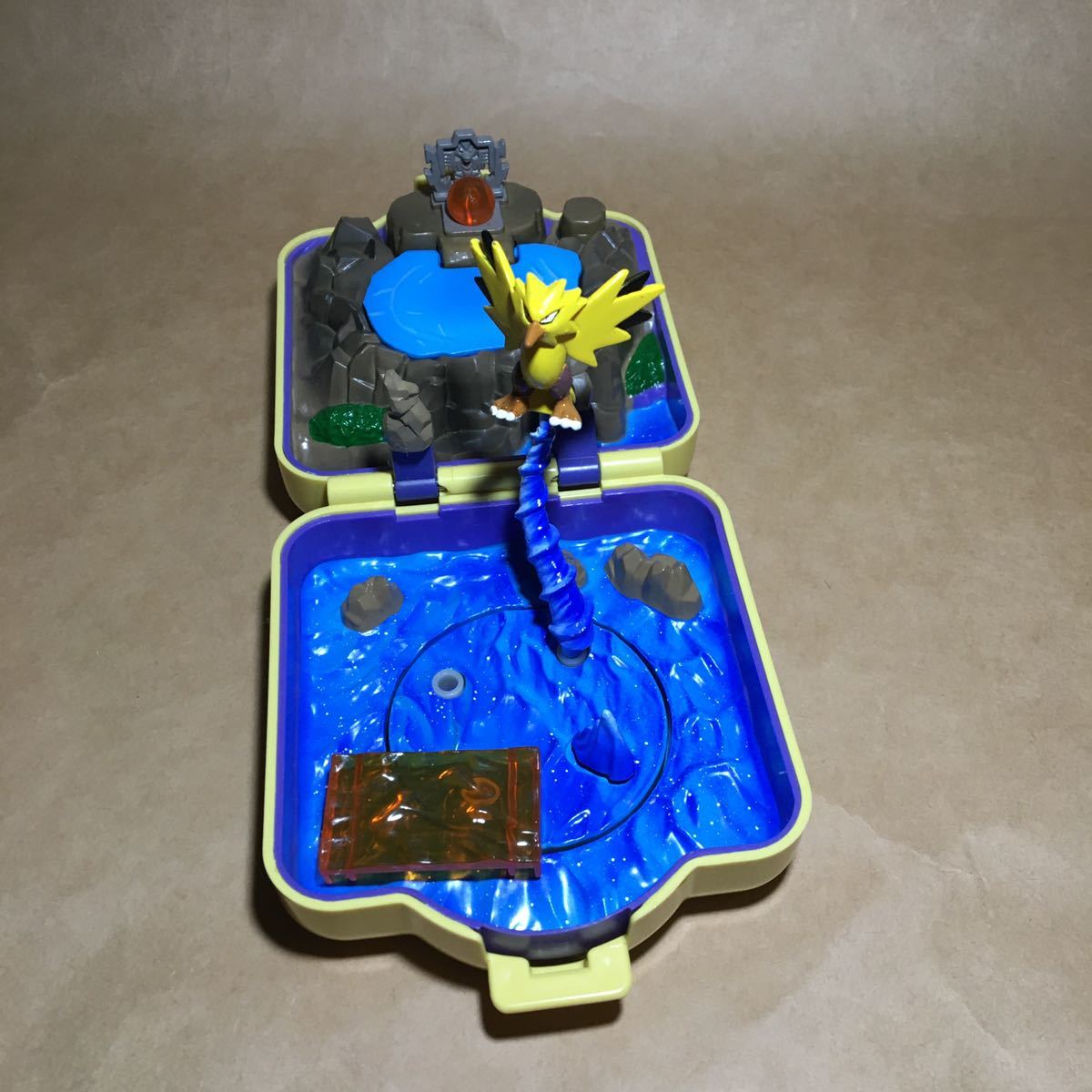 ポケモン フィギュア TOMY ちびポケハウス アーシア本島 ルギア爆誕