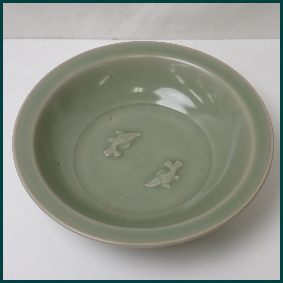 中国美術 龍泉窯 双魚青磁5寸皿 青磁 時代物 古賞物 飾