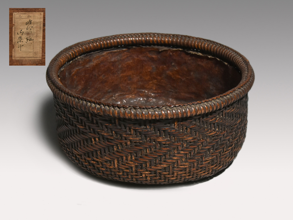 スイス アッペンツェル地方 カウベル 大□真鍮 本革 鐘 牛 民芸品 細工