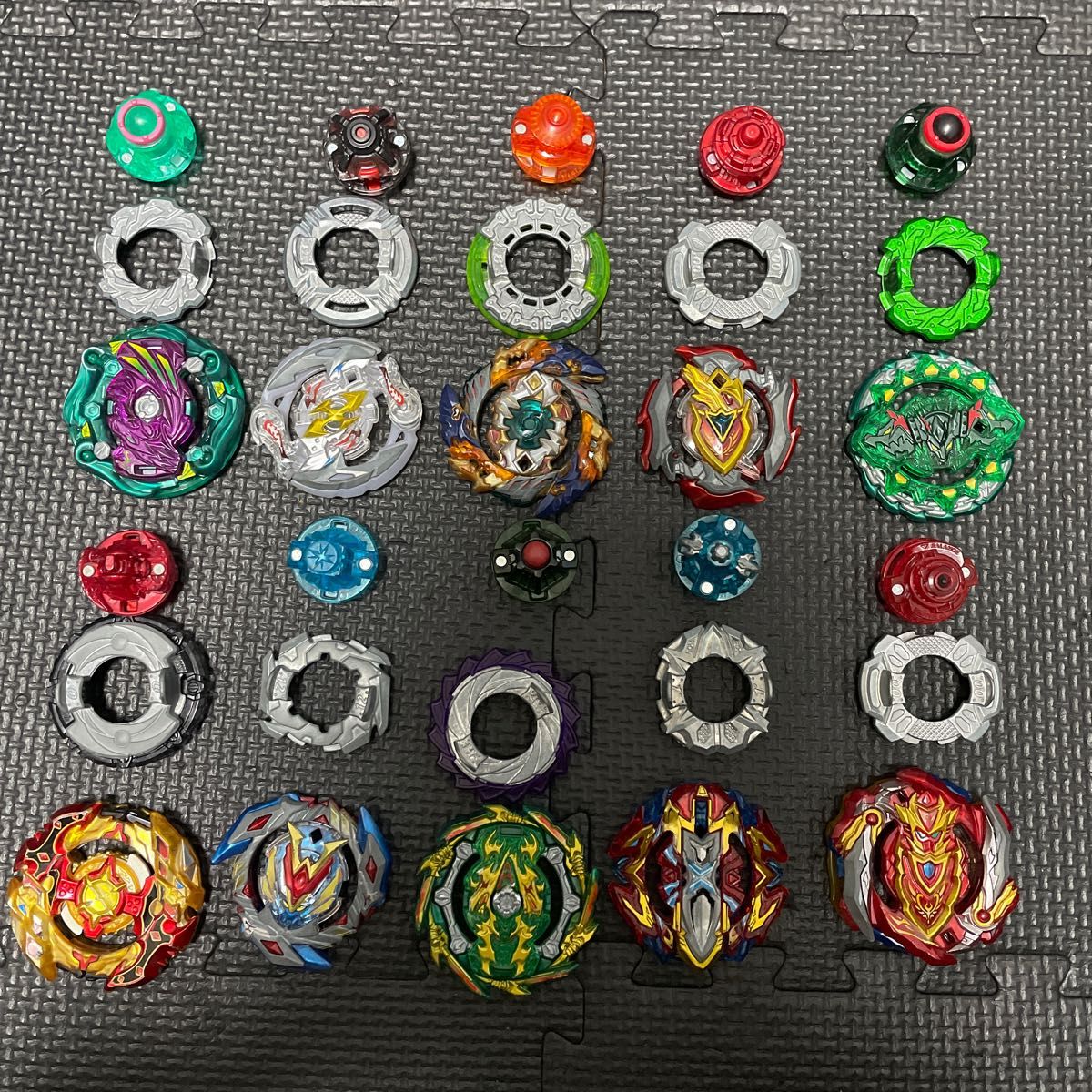 本日限定価格 ) ベイブレードバーストまとめ売り パーツ 大量セット