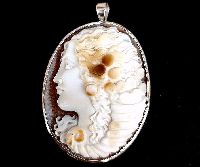 K18 シェルカメオ ブローチ ペンダントトップ◇新品未使用