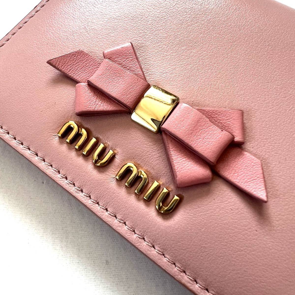 miumiu ミュウミュウ コンパクトウォレット ミニ財布 ピンク レザー