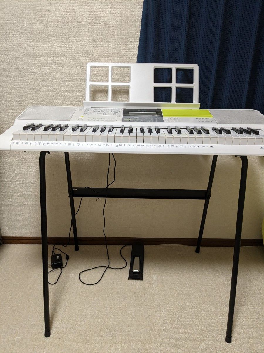 CASIO 61鍵盤 電子キーボード 光ナビゲーション LK-511 スタンド付