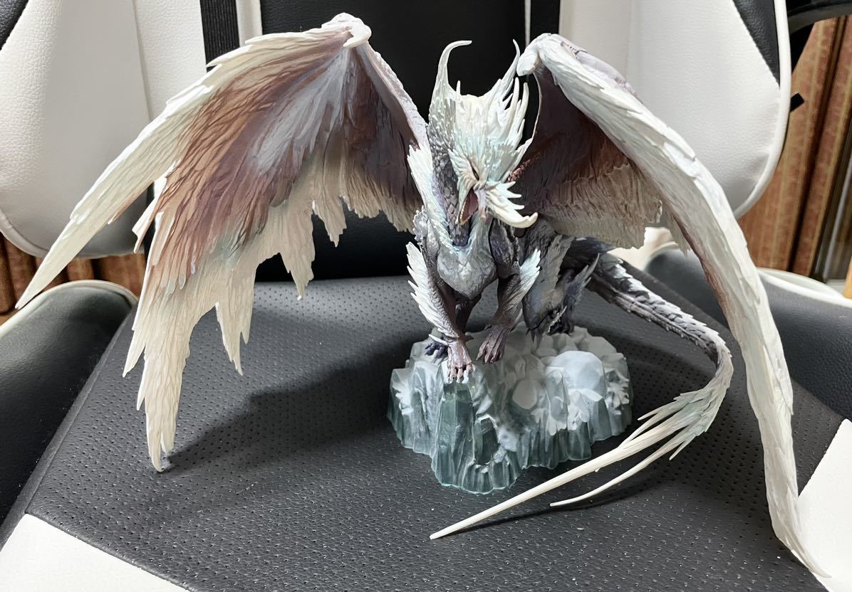 一番くじ A賞 イヴェルカーナ モンスタートロフィー