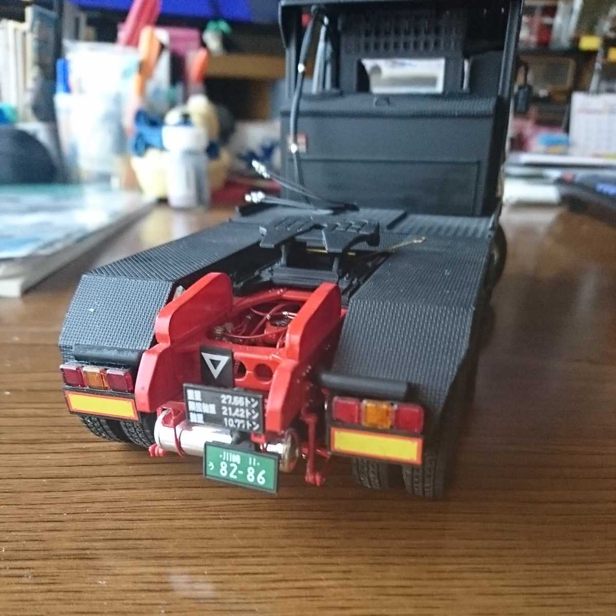 アオシマ 1/32 スーパーグレート トレーラーヘッド 完成品 三菱 デコトラ