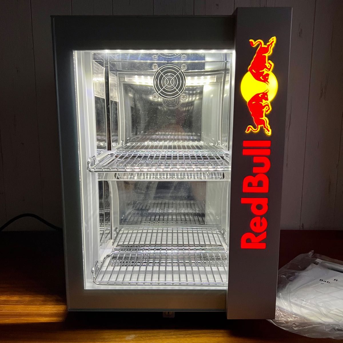 レッドブル 冷蔵庫 新品未使用 REDBULL 非売品 レッドブル 冷蔵庫 新品