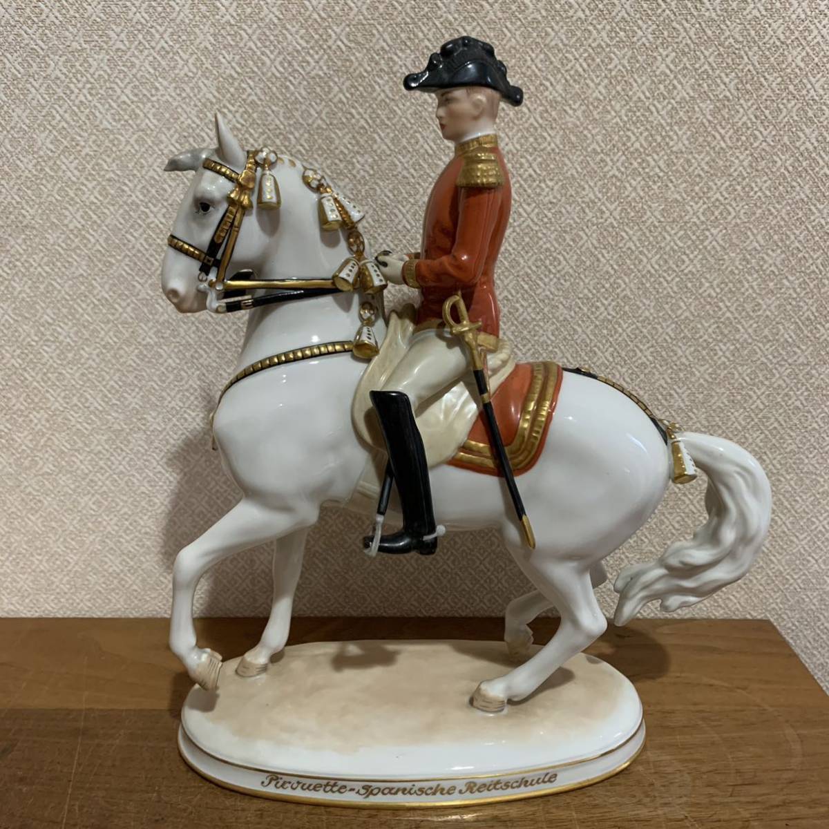 希少】訳あり アウガルテン スペイン乗馬学校 レバード フィギュリン