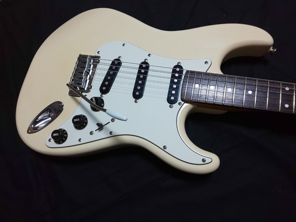 FENDER JAPAN ストラトキャスター ミディアムスケール オーダー品