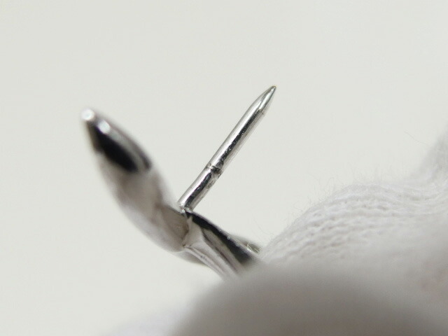 Yahoo!オークション - ミキモト スイング 1粒パール ピンブローチ シル