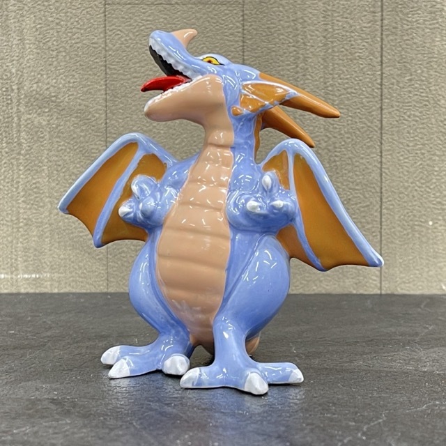 希少 超美品】 ドラゴンクエスト 陶器人形 りゅうおう 竜王 変身前