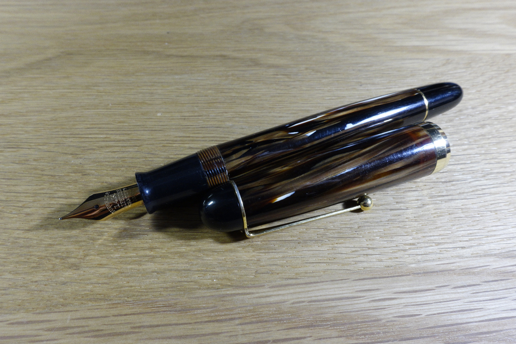 加藤製作所（カトウセイサクショ） セルロイド万年筆 2500シリーズ