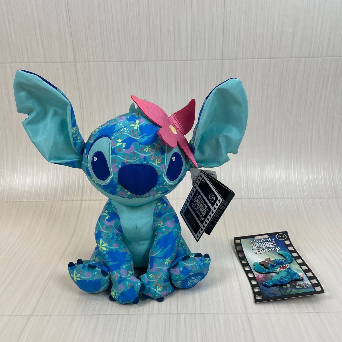 限定 スティッチ ピンバッジ と ぬいぐるみセット