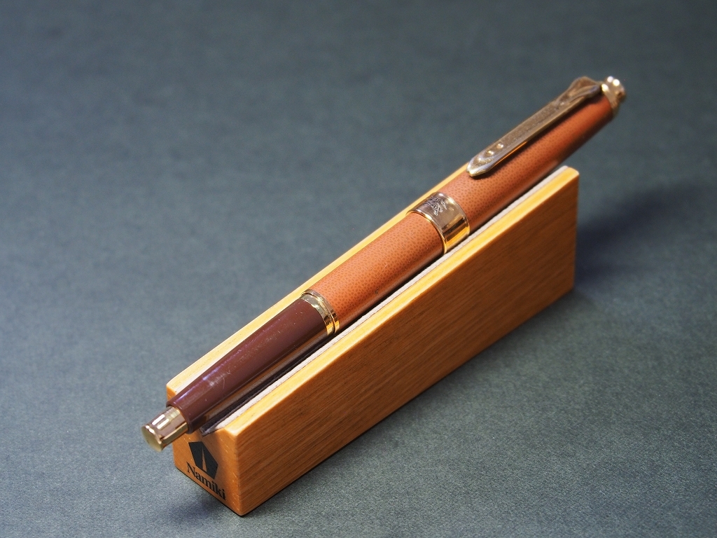 送料無料 キズ・USED 高級筆記具 バーバリー ケリー シャープペンシル