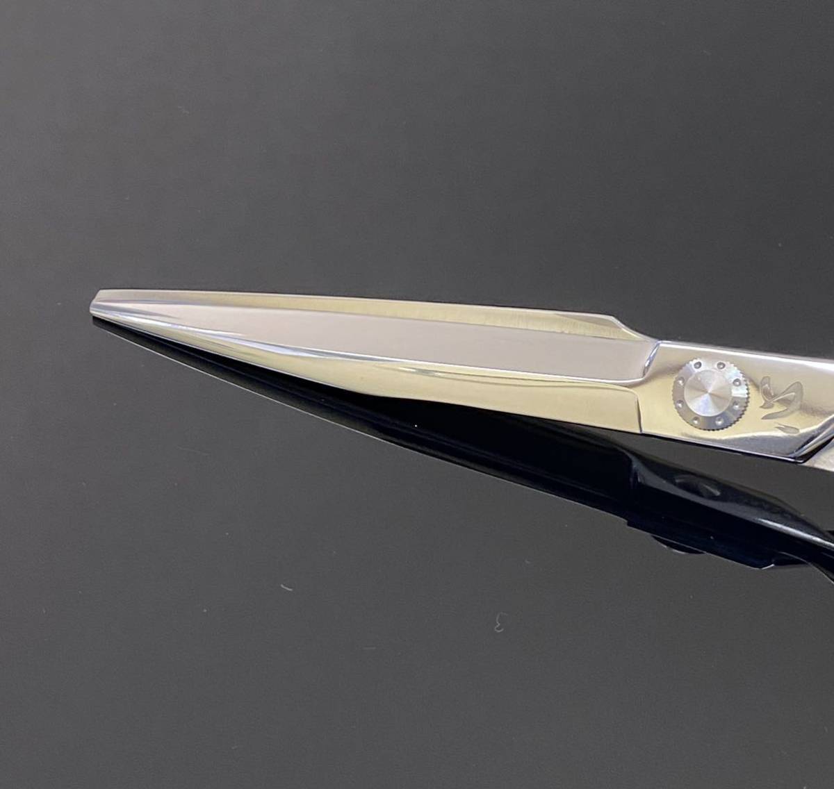 6 75インチシザー パワフル豪快な鋭い斬れ味 新品 理美容専用シザー