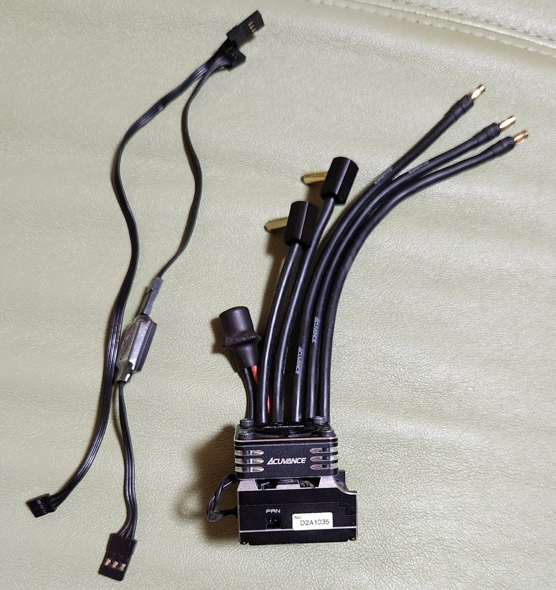 アキュヴァンス ジャービスXX ESC レイストーム、S.BUSアダプター付き