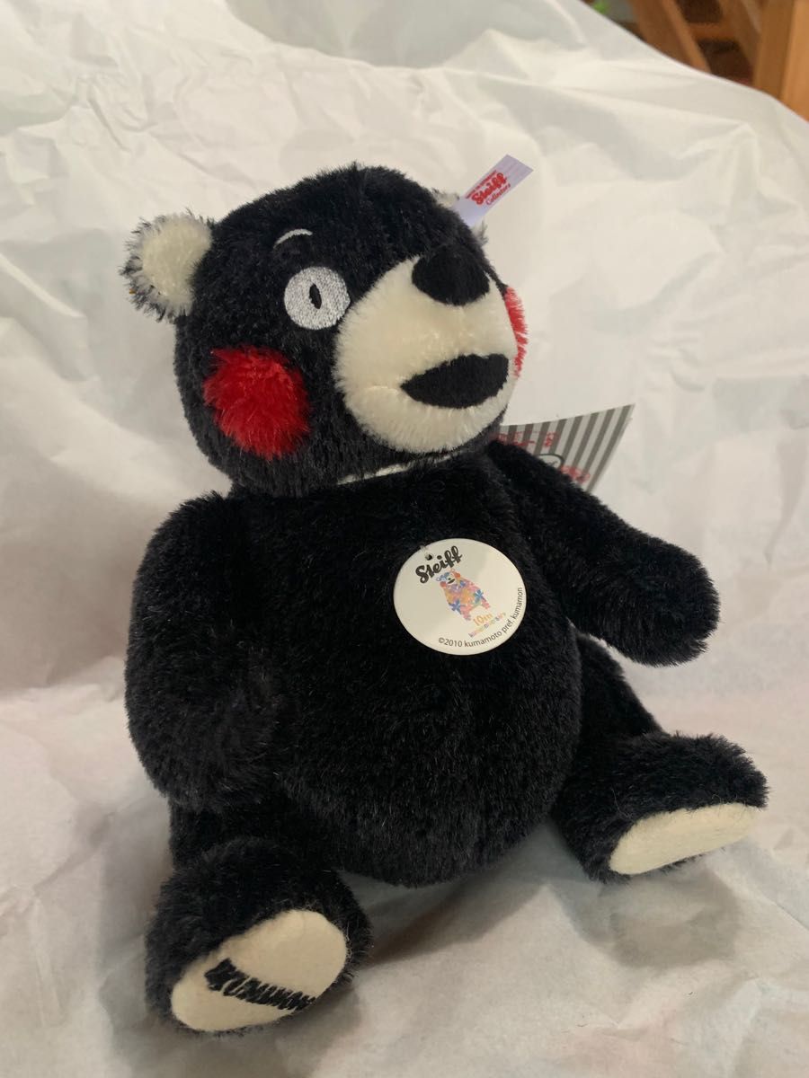 くまモン”のテディベア「シュタイフ×くまモン 10周年モデル」｜Yahoo