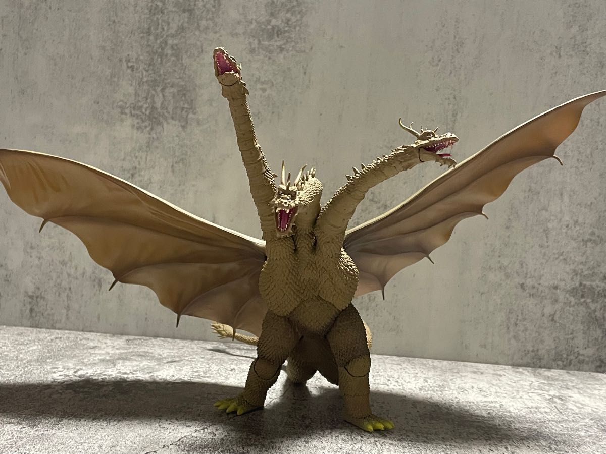 キングギドラ 海外製 可動フィギュア キングギドラ 海外フィギュア