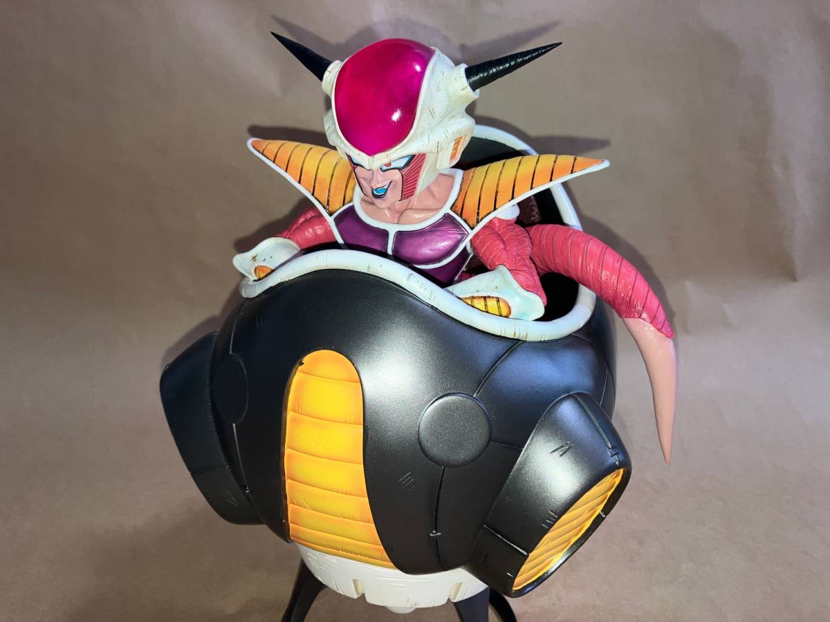 復刻版】ホワイトホールスタジオ トップ フリーザ 第1形態 ポッド