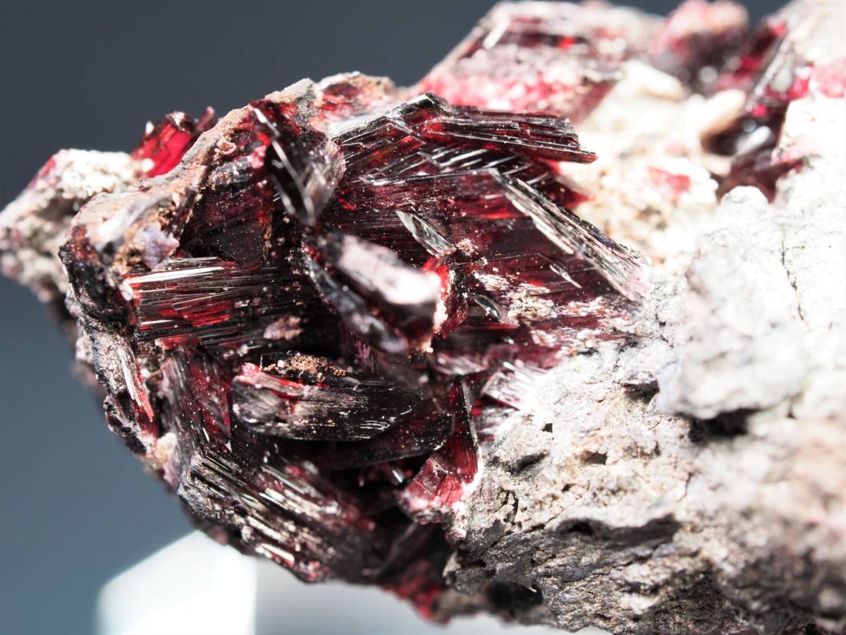 エリスライト コバルト華 鉱物標本 原石 【公式通販】