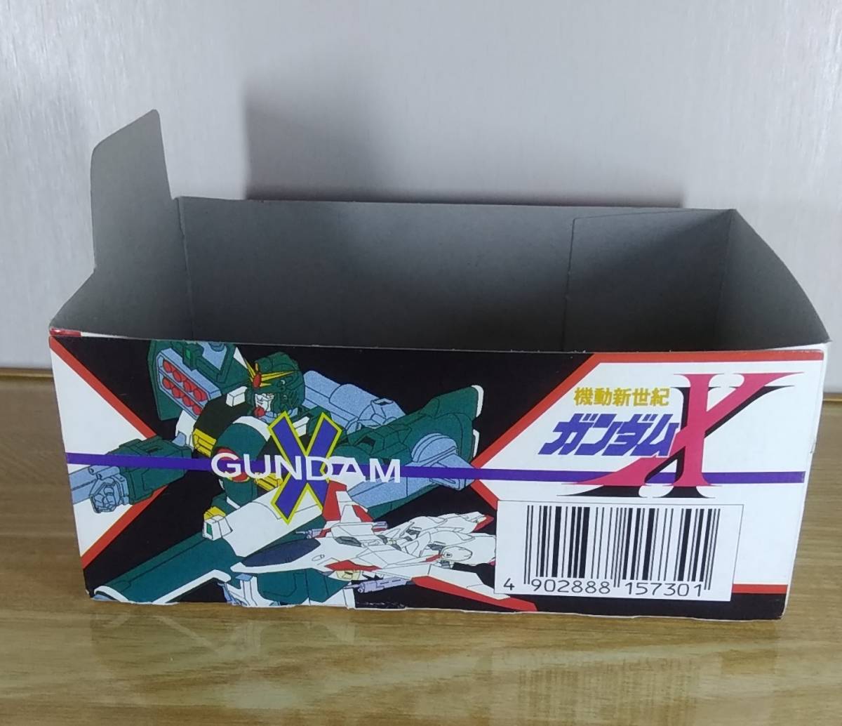 限界値下げ中激レア ファミリーコンピュータカード50枚＆ガンダム