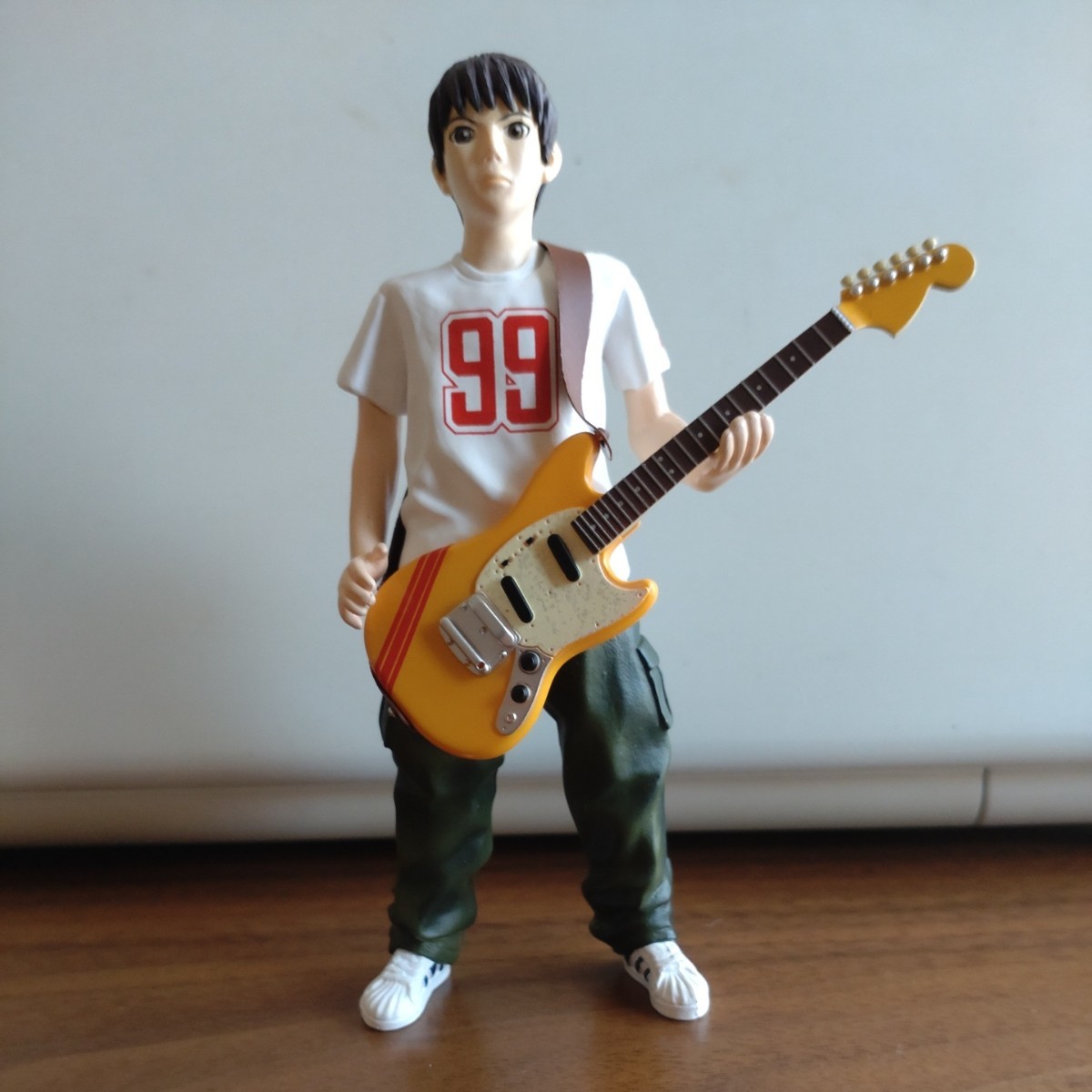 BECKギターコレクション他9本,ケース3個,スタンド3本,コユキ,飾り棚付