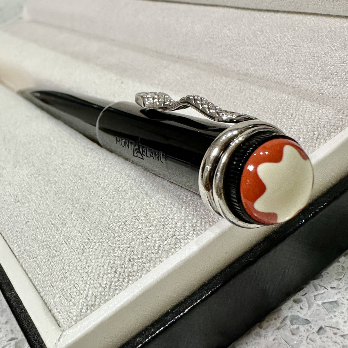 幻の名作 新品同様の極美品 MONTBLANC モンブラン ヘリテイジ