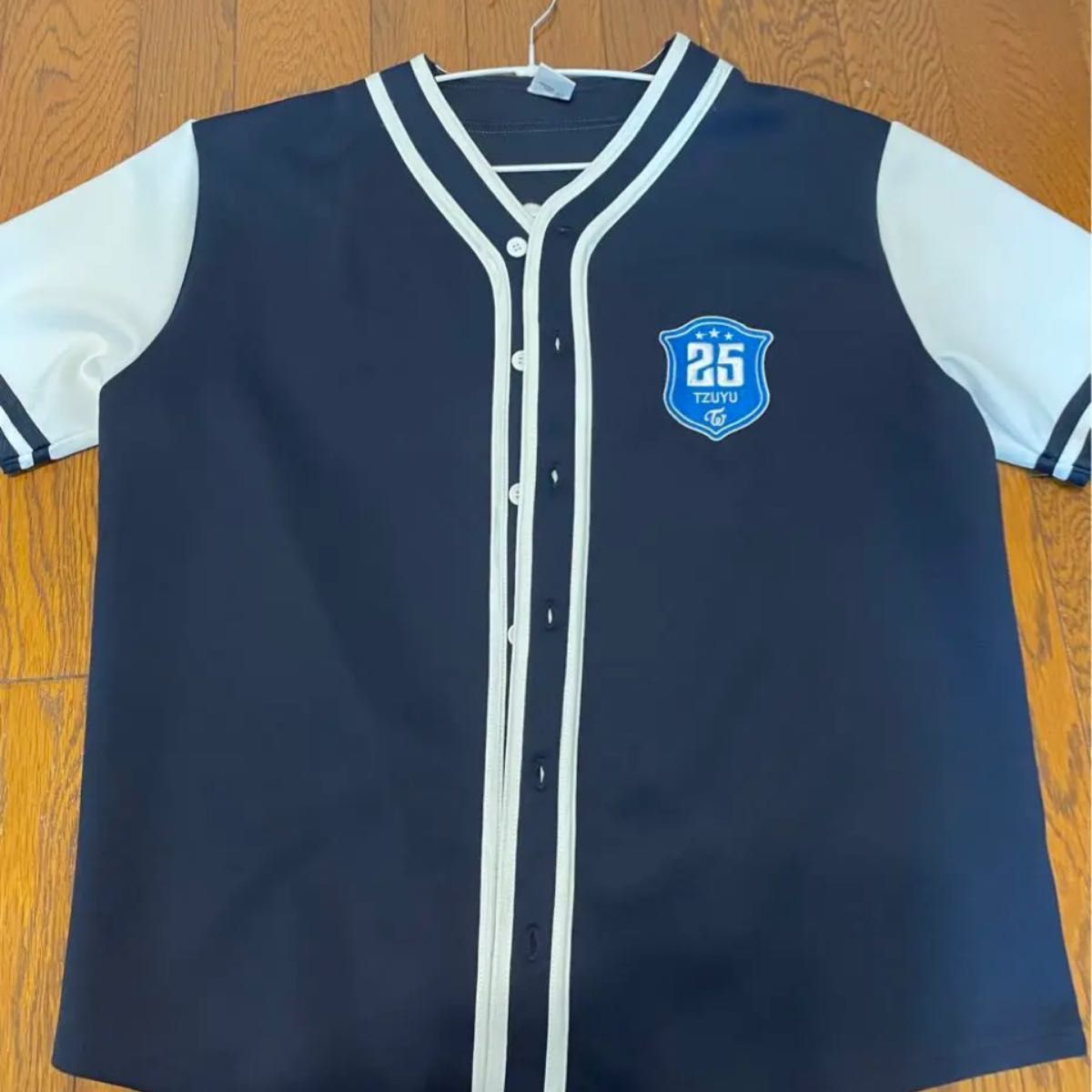 TWICE READY TO BE ツウィ ユニフォーム ベースボールシャツ｜Yahoo