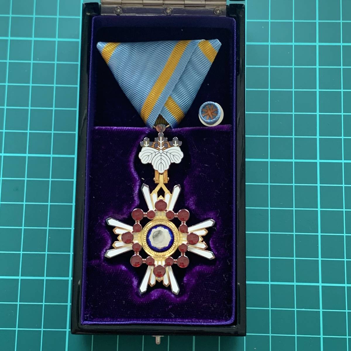 勲章 記章 徽章 瑞宝双光章 瑞寶雙光章 旧勲五等瑞宝章 略綬 共箱 美品