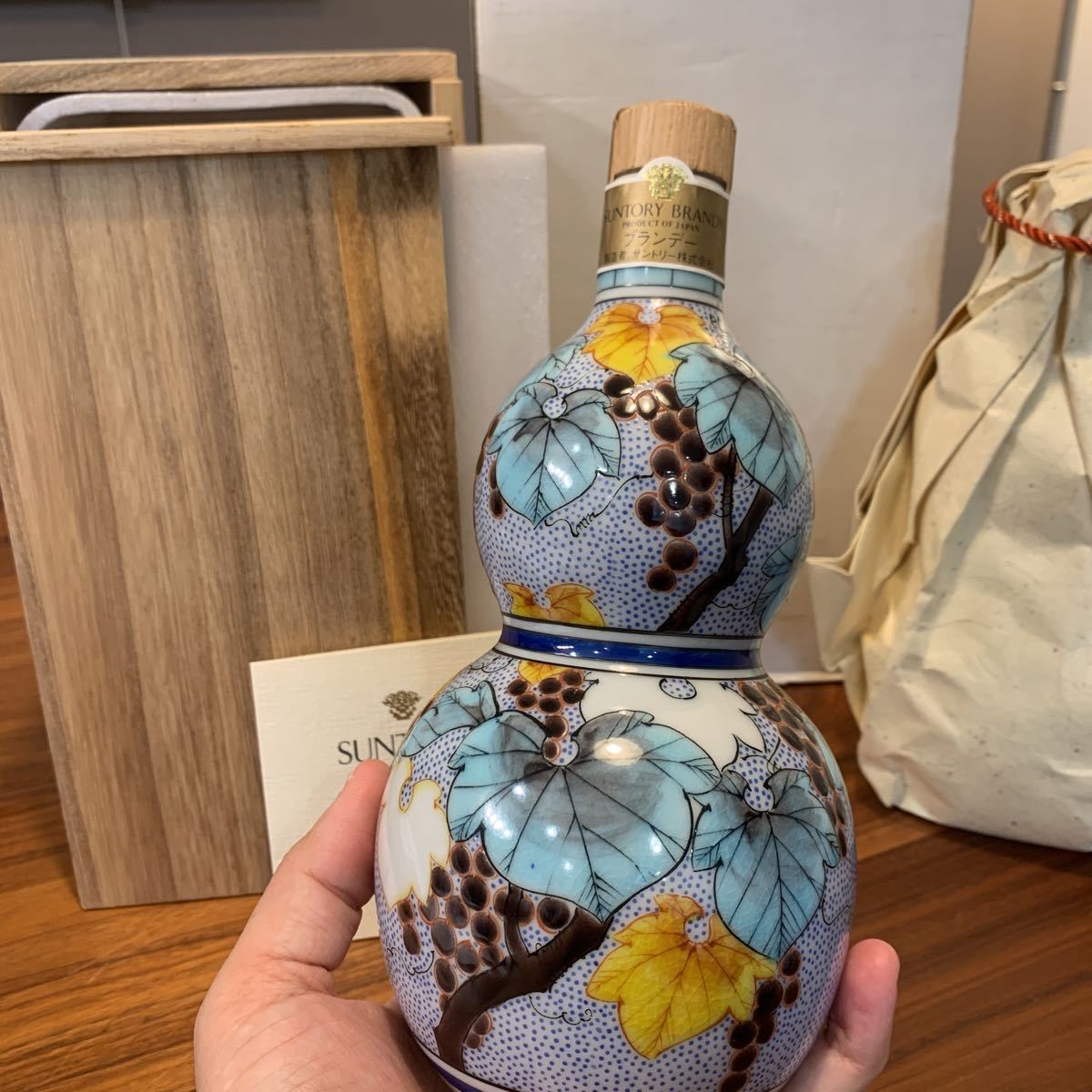 サントリー スペシャルボトルコレクション 九谷焼 千成型葡萄文