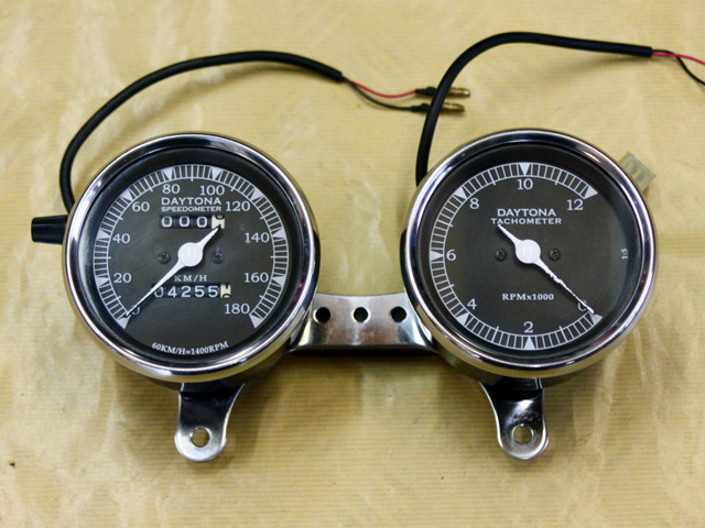 SR400 DAYTONA クラシックスピードメーター タコメーター セット
