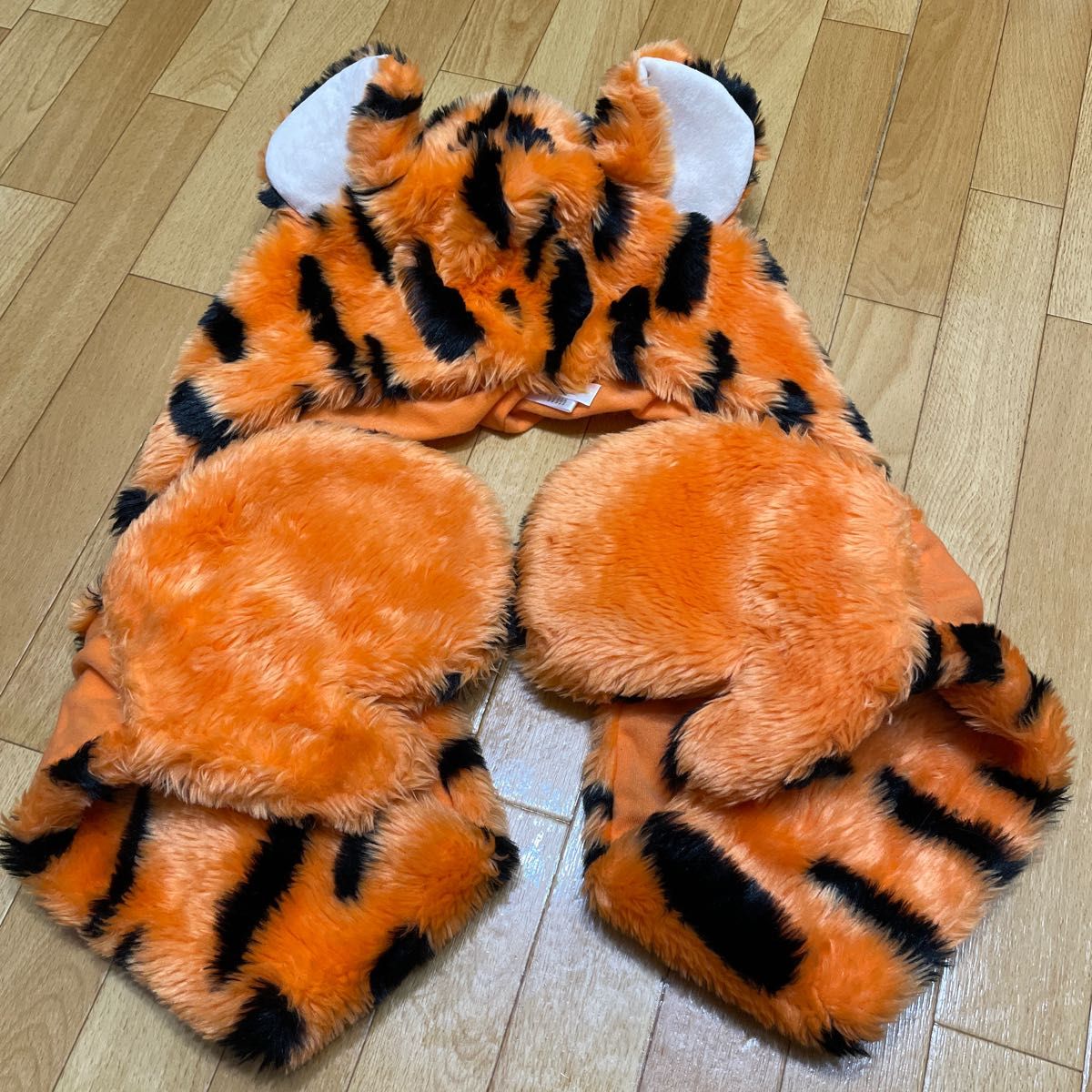 ディズニーリゾート くまのプーさん ティガー ファンキャップ マフラー